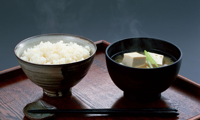 日本食にあうピュアハワイアンウォーター